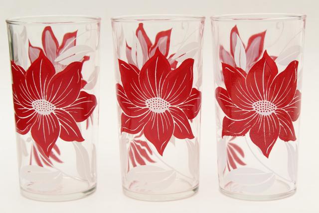 photo of vintage red & white flower print drinking glasses, holiday poinsettia swanky swig tumblers #2