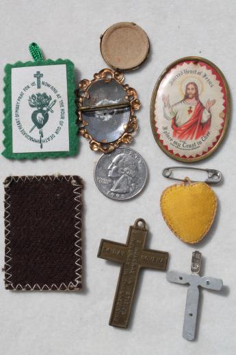 photo of vintage religious jewelry lot, rosaries, holy medals, crucifixes, collection of 95 pieces #17