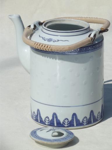photo of vintage rice china teapot, large blue & white Chinese porcelain tea pot  #3