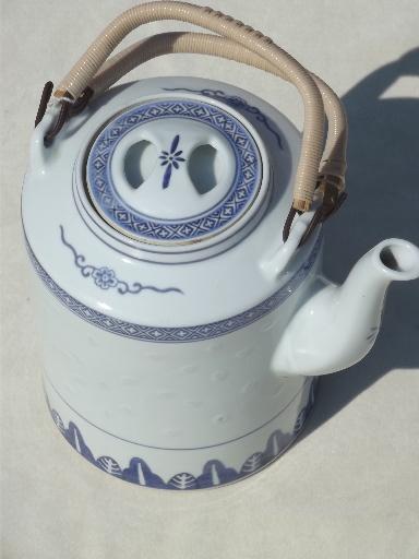 photo of vintage rice china teapot, large blue & white Chinese porcelain tea pot  #4