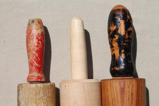 photo of vintage rolling pins, old wood rolling pin collection, primitive kitchenware #3
