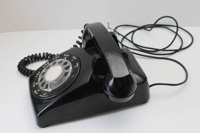 photo of vintage rotary dial phone, 1960s Western Electric telephone model GA 51859 classic black #7