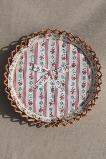 photo of vintage round wicker sewing basket lined in floral cotton chintz fabric #4