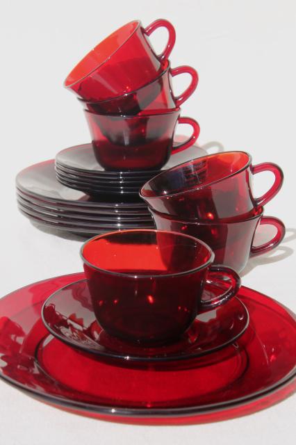 photo of vintage ruby red glass dishes dinnerware set for 6, dinner plates, cups & saucers #2