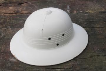 catalog photo of vintage safari hat, pith helmet, tropical sun helmet in white 