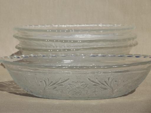 photo of vintage sandwich glass oval bowls, Anchor Hocking sandwich pattern glass #2