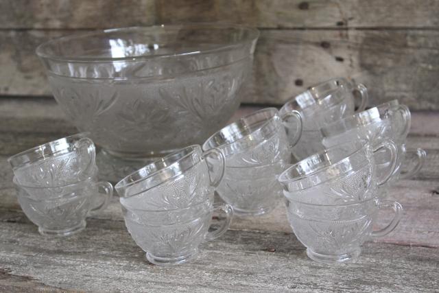 photo of vintage sandwich pattern pressed glass punch set, crystal clear daisy bowl & cups #1