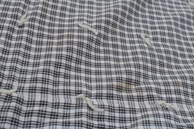 photo of vintage sawtooth border bed cover topper tied quilt black & white print & homespun style plaid  #4