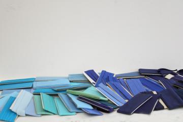 catalog photo of vintage seam tape lot, aqua sky blue navy cotton & blend bias binding for sewing projects