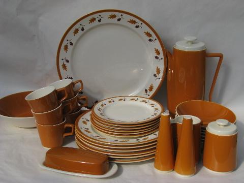 photo of vintage set for six autumn acorn pattern china, fall colors #1