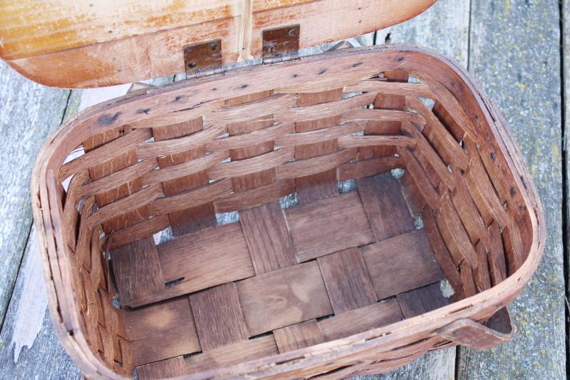 photo of vintage sewing basket, small toto style child's picnic hamper w/ hinged cover #4