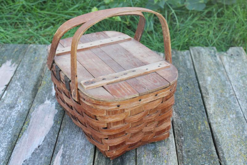 photo of vintage sewing basket, small toto style child's picnic hamper w/ hinged cover #6