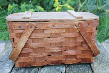 vintage sewing basket, small toto style child's picnic hamper w/ hinged cover