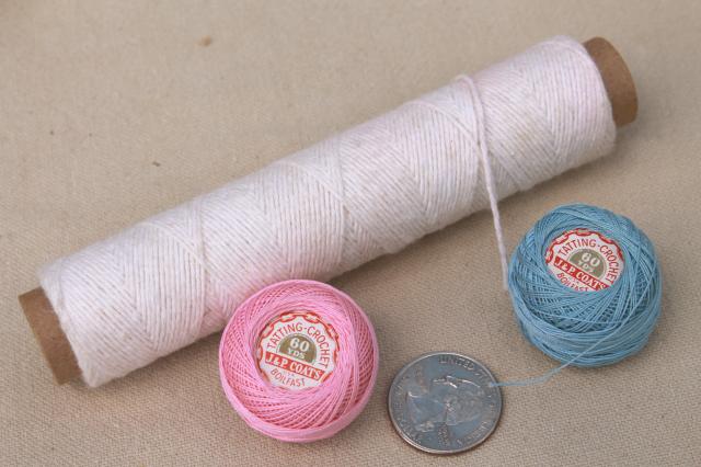 photo of vintage sewing box, big old flowered tin of darning mending cotton thread & sock darner #8