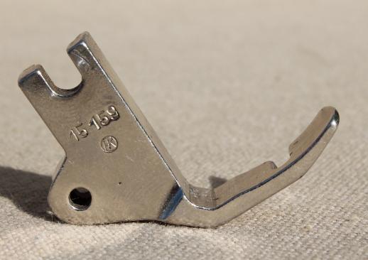 photo of vintage  sewing machine presser feet, rolled hemmers etc. fit Husqvarna Viking 33-10 #8