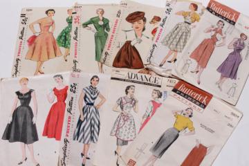 catalog photo of vintage sewing patterns lot - 1940s 50s and early 60s dresses, accessories