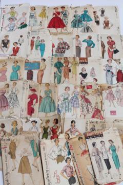 catalog photo of vintage sewing patterns lot - 1940s 50s and early 60s dresses, skirts & tops