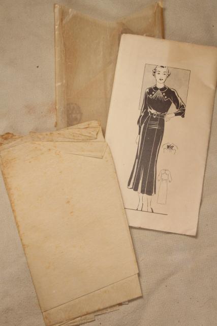 photo of vintage sewing patterns lot, 20s 30s dresses, movie star stylish gowns, fashion accessories #5