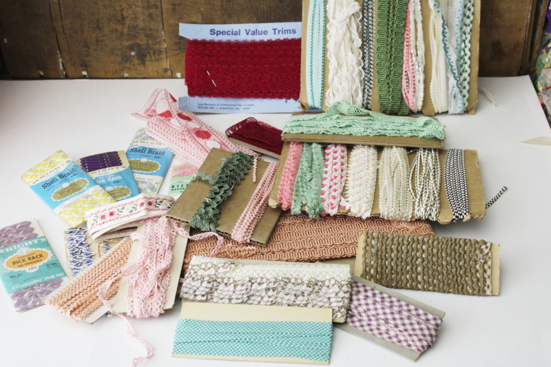photo of vintage sewing trim lot, girly cottagecore coquette lace edgings, trims, fancy seam binding etc  #1