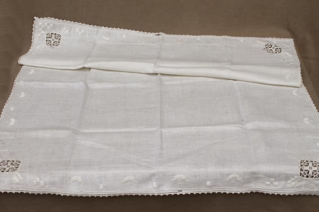 photo of vintage shabby cottage chic linens lot towels, runners, small tablecloths w/ lace & fancywork #6