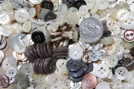 photo of vintage shirt buttons, pearlies, plastic horn, mother of pearl shell buttons #4