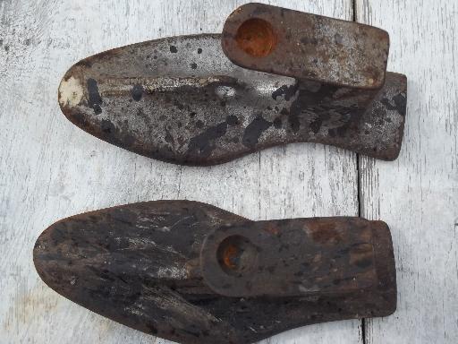 photo of vintage shoe lasts, foot shape cobbler forms, pair old cast iron feet #4
