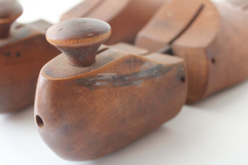 photo of vintage shoe stretchers w/ wooden knob handles, carved wood foot shape shoe trees  #4