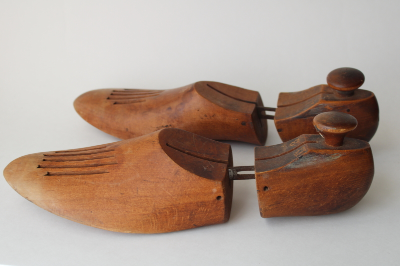 photo of vintage shoe stretchers w/ wooden knob handles, carved wood foot shape shoe trees  #5