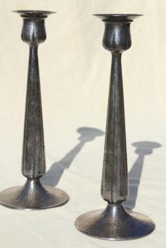 catalog photo of vintage silver candlesticks w/ hammered finish, tarnished antique silver plate