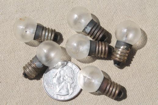 photo of vintage small light bulbs, lot of 40+ assorted tiny old light bulbs w/ brass bases for altered art #6