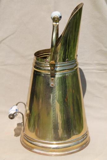 photo of vintage solid brass coal scuttle made in Holland w/ blue & white delft china handles #2