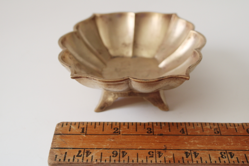 photo of vintage solid brass soap dish or ring holder trinket tray, fancy scalloped edge footed shape #5