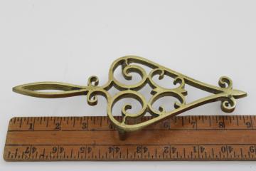 photo of vintage solid brass trivet, colonial style tea kettle stand kitchen trivet