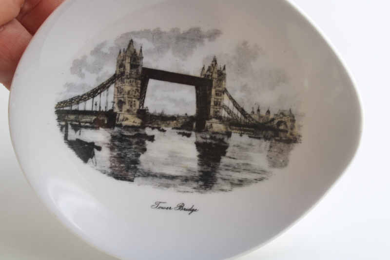 photo of vintage souvenir of London, Queensberry English bone china trinket dish Tower Bridge  #2