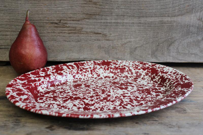 photo of vintage spatterware enamel ware metal tray or platter, barn red & white #4
