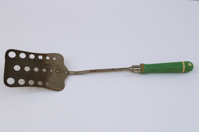 photo of vintage spatula w/ jade green painted wood handle, depression era kitchen utensil #1