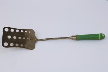 vintage spatula w/ jade green painted wood handle, depression era kitchen utensil 