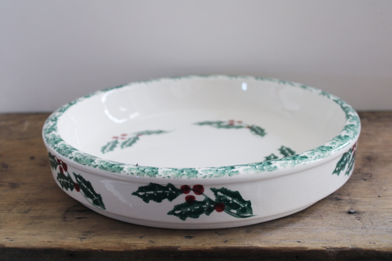 photo of vintage spongeware stoneware Christmas holly casserole dish, Crock Shop California studio pottery #1