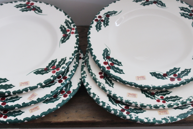 photo of vintage spongeware stoneware Christmas holly dinner plates, Crock Shop California studio pottery #4