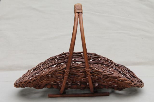 photo of vintage stick & ball wicker basket w/ wood beads, cottage garden flower basket trug #7