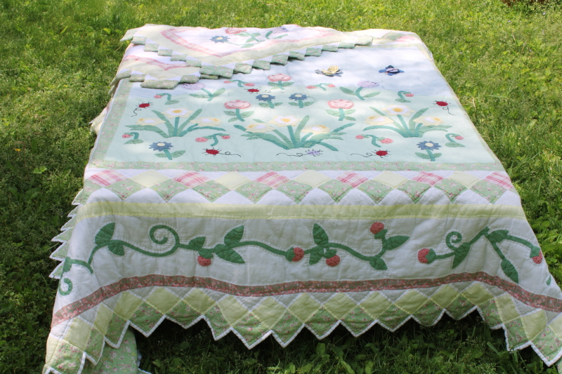 photo of vintage strawberry garden cotton applique quilt queen size w/ pillow shams, country cottage style  #1