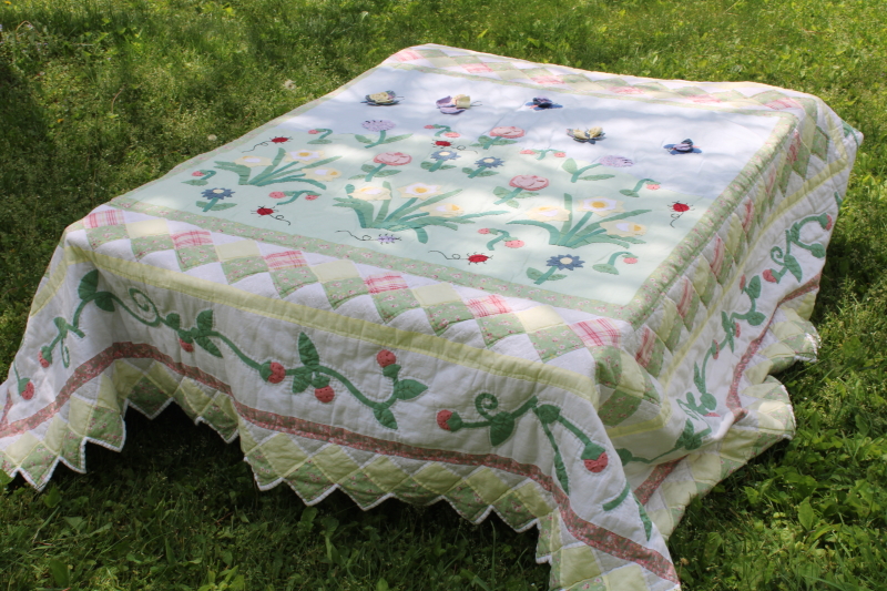 photo of vintage strawberry garden cotton applique quilt queen size w/ pillow shams, country cottage style  #2