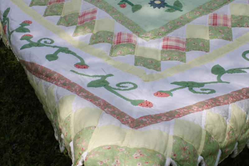 photo of vintage strawberry garden cotton applique quilt queen size w/ pillow shams, country cottage style  #9