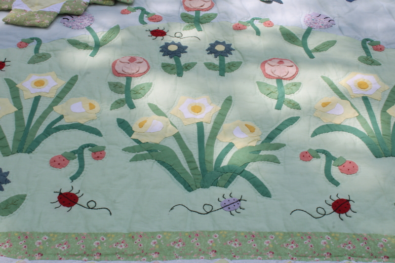 photo of vintage strawberry garden cotton applique quilt queen size w/ pillow shams, country cottage style  #11