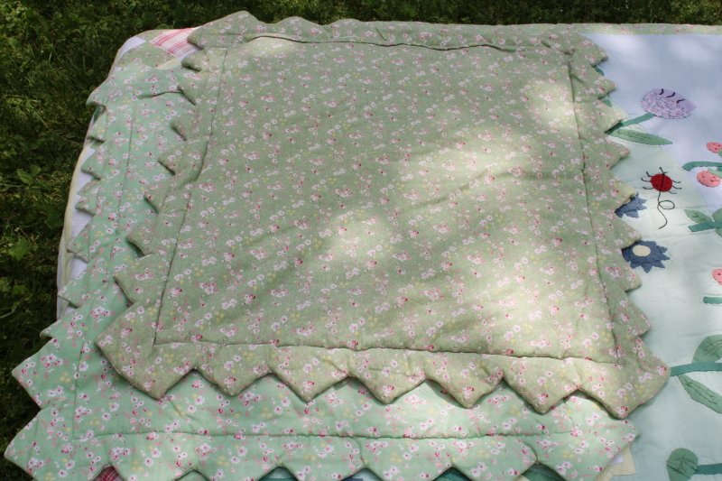 photo of vintage strawberry garden cotton applique quilt queen size w/ pillow shams, country cottage style  #13