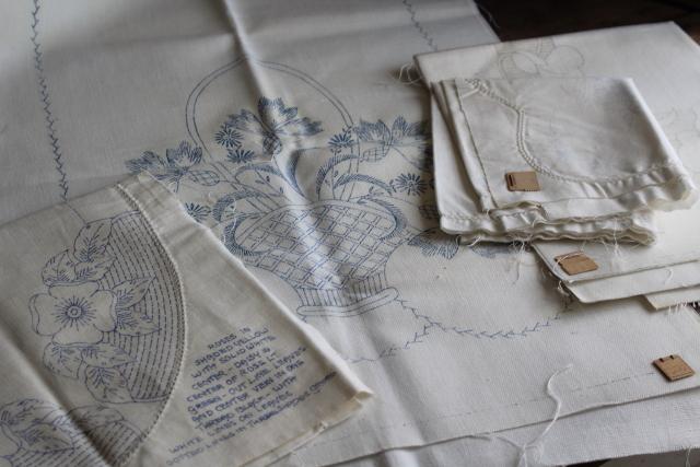 photo of vintage table linens for embroidery, cotton fabric runners stamped to embroider #1