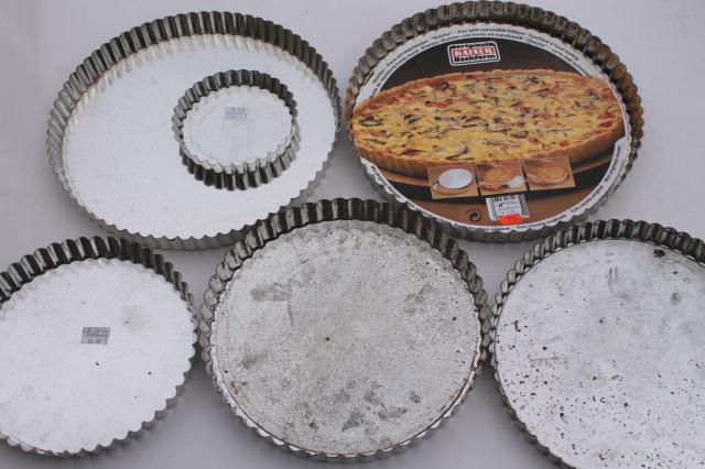 photo of vintage tart or quiche pans in all sizes, fluted pastry tins with removable bottoms #2