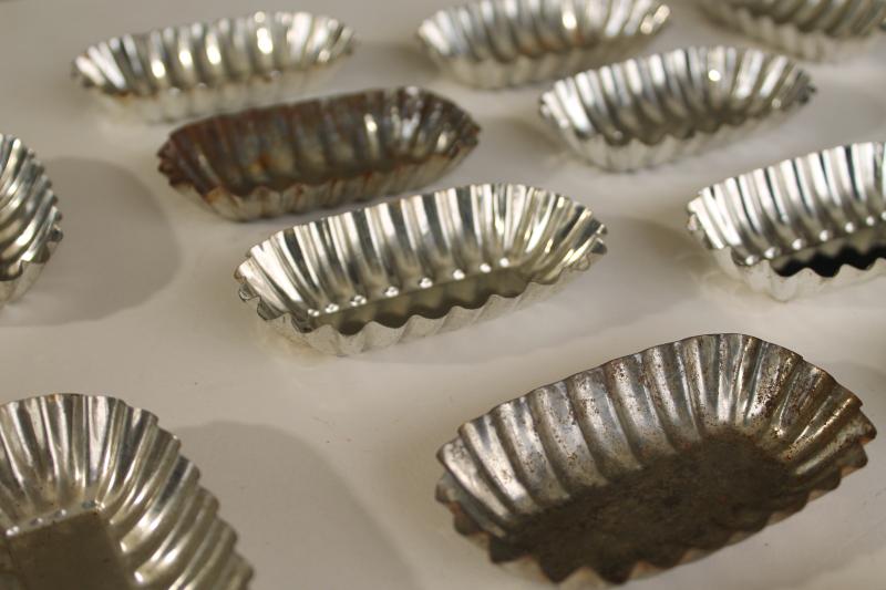 photo of vintage tart pans or cookie molds, fluted metal tins w/ ladyfinger shape #8