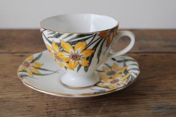 catalog photo of vintage tea cup & saucer set Gladstone English bone china, art deco floral spring daffodils 