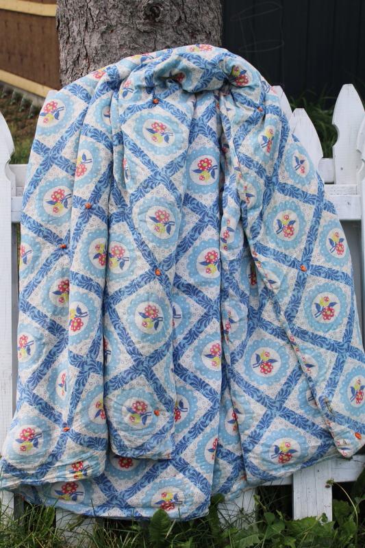 photo of vintage tied quilt comforter, light cotton feed sack fabric blue flowery print #2